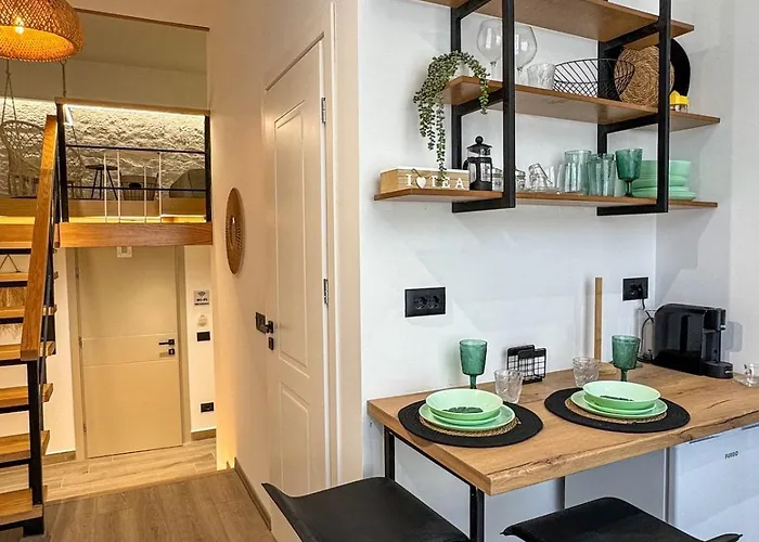 Vila51 Tropical Deluxe Apartment