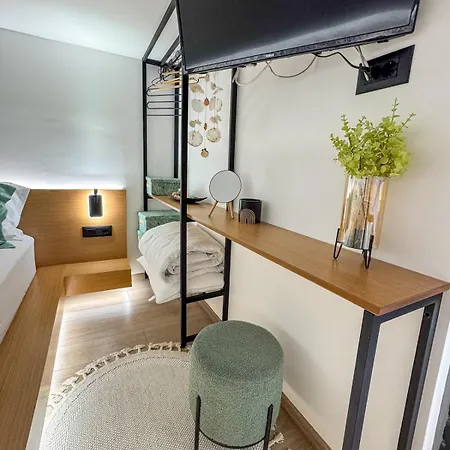 Vila51 Tropical Deluxe Sarandë