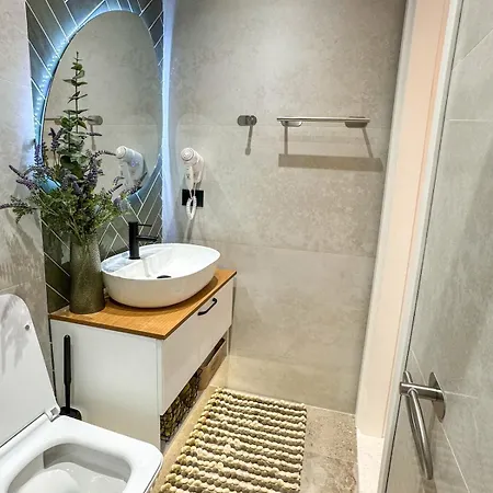 Apartamento Vila51 Tropical Deluxe Sarandë