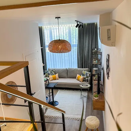 Vila51 Tropical Deluxe Apartment Sarandë